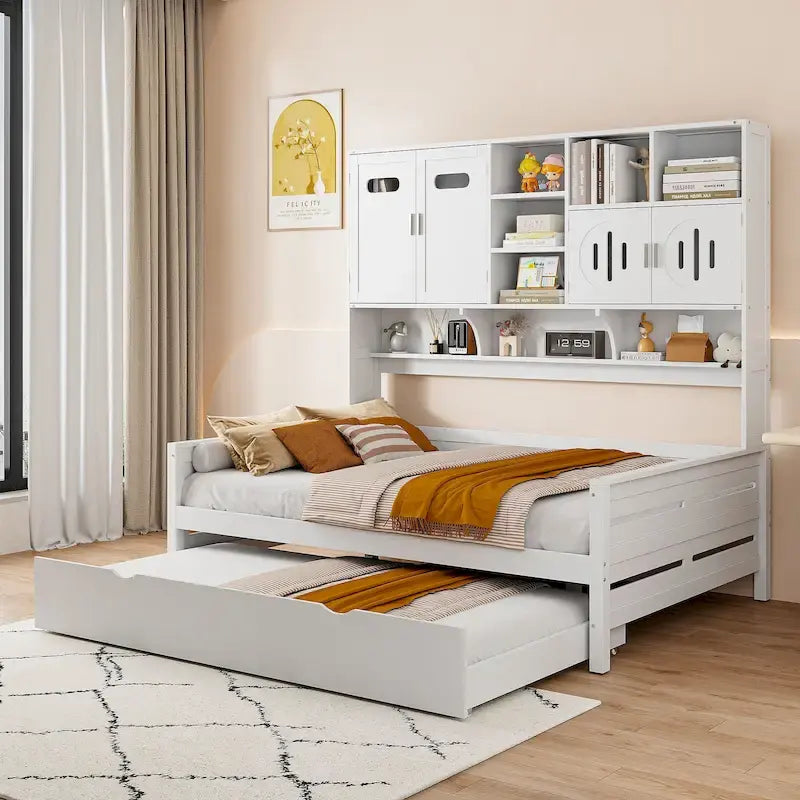 Letto a una piazza e mezzo bianco con letto estraibile singolo, letto contenitore in legno con ripiano e armadietto, per 2 persone