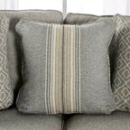 Divano a tre posti in tessuto grigio effetto lino, con cuscini decorativi, stile transizionale